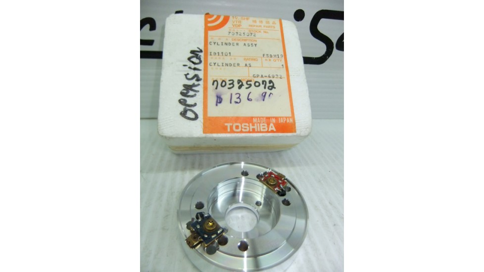 Toshiba 70325072 tetes vidéo  upper cylinder.